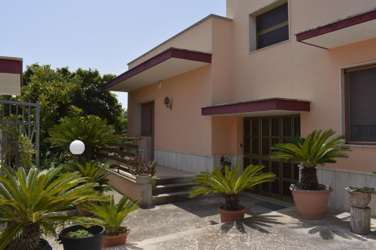 Casa Vacanza Pietro E Nina Лечче Екстер'єр фото