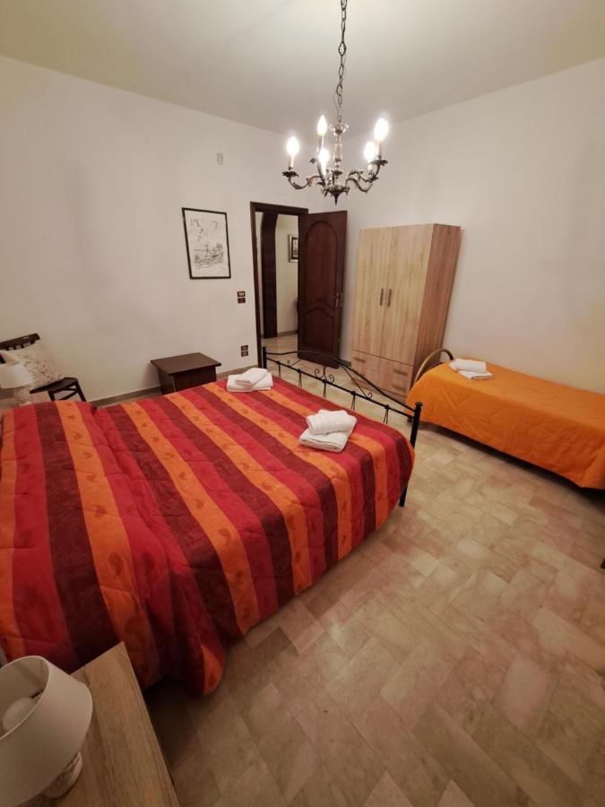 Casa Vacanza Pietro E Nina Лечче Екстер'єр фото
