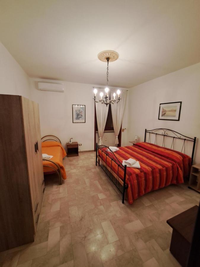 Casa Vacanza Pietro E Nina Лечче Екстер'єр фото